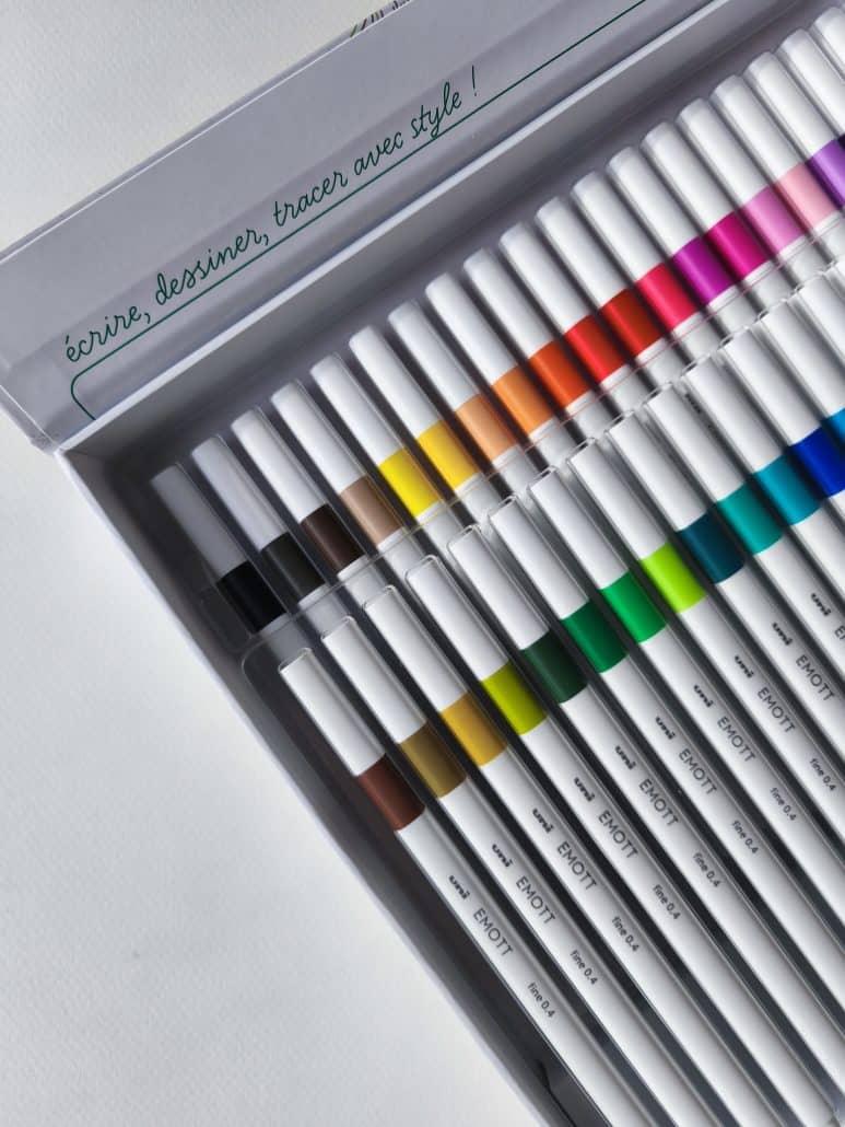 Coffret de feutres pointe fine couleur EMOTT