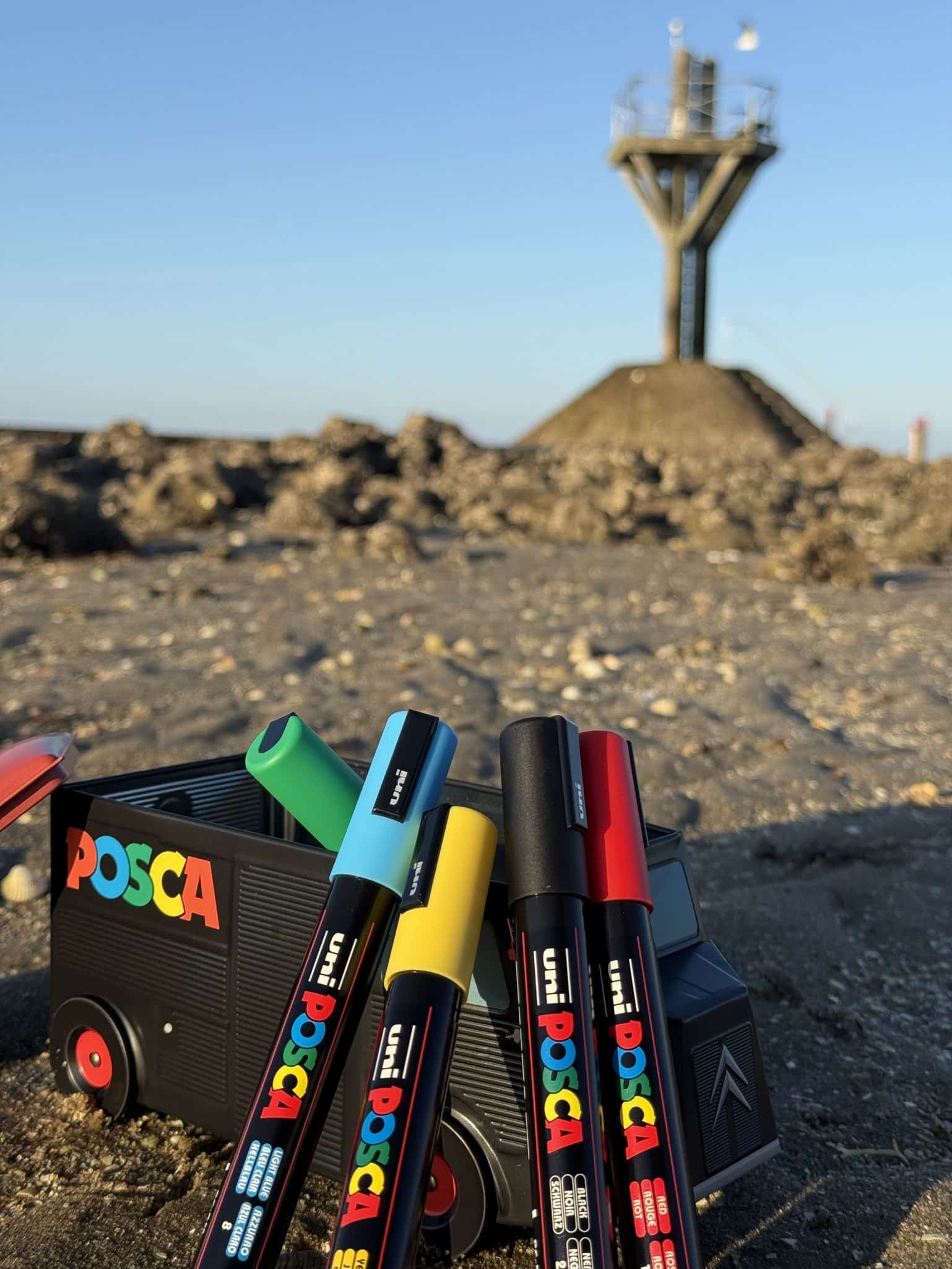 POSCA - Camion collector Citroën à customiser et 5 marqueurs PC5M couleurs classiques – Image 2